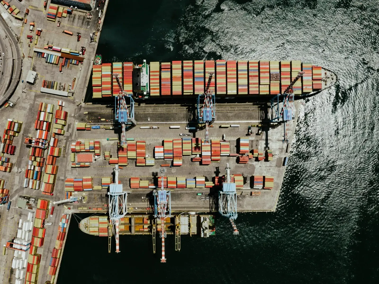 Gestion douanière et démarches portuaires